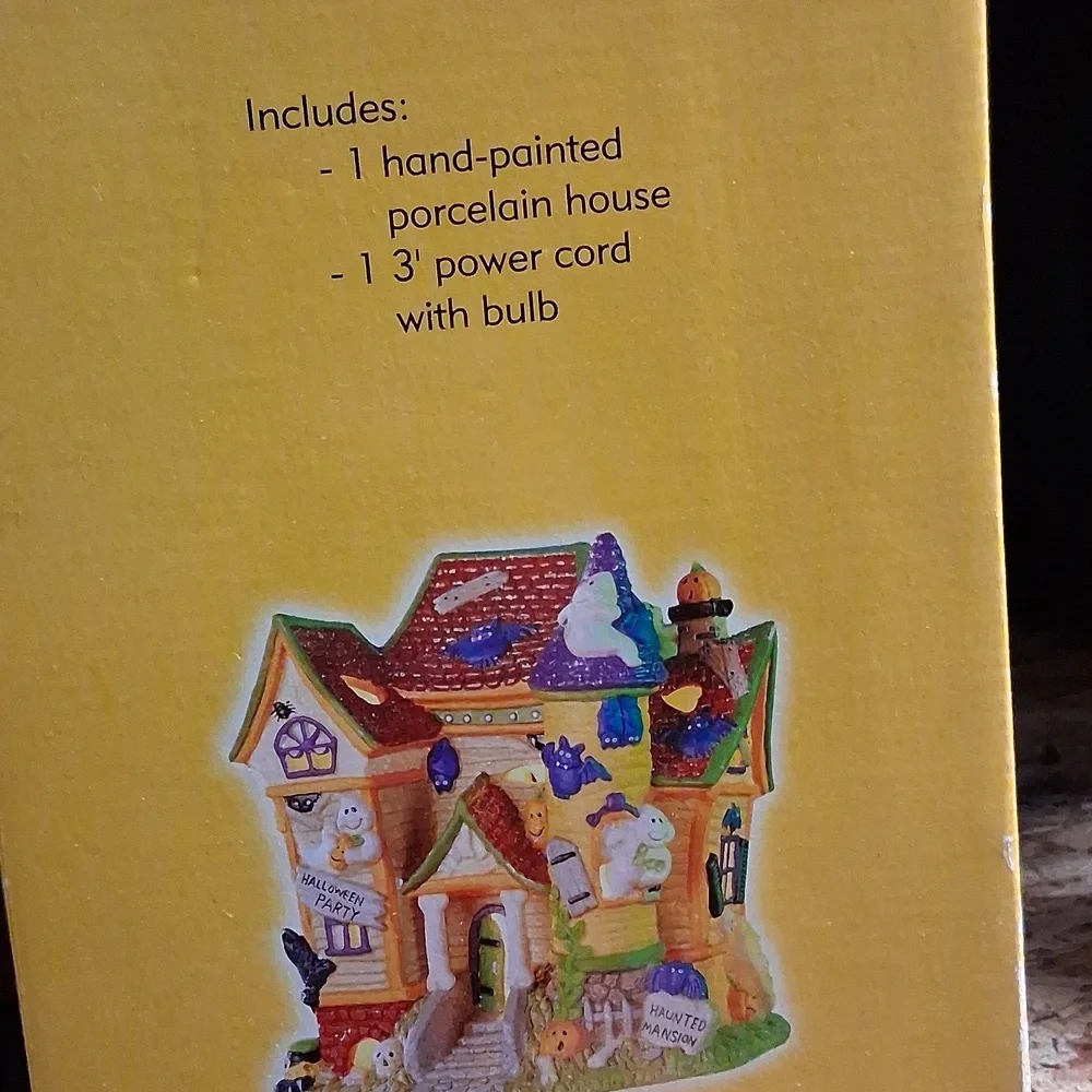Vintage Spooky Hollow Porcelain House With Light Haunted Mansion 2002